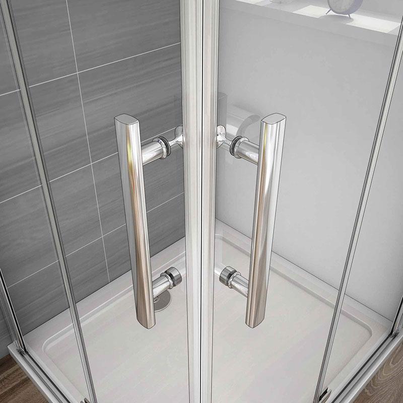 Sprchový kút 80x80 cm so štvorcovým dizajnom, zalamovacími dverami, čírym 6mm NANO sklom a chrómovým povrchom, ideálny pre moderné kúpeľne.